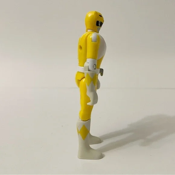 Mighty Morphin Power Rangers Trini Yellow Ranger Head Flips - Picture 10 of 16